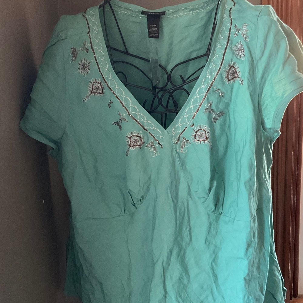 NWT Lane Bryant Beaded Linen-Blend Short-Sleeve V-Neck Top Sz. 22/24